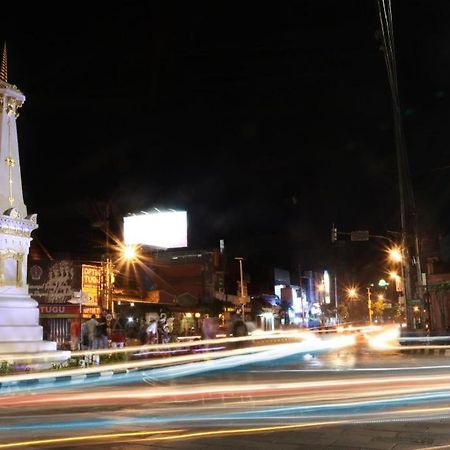 Forriz Hotel Yogyakarta Esterno foto