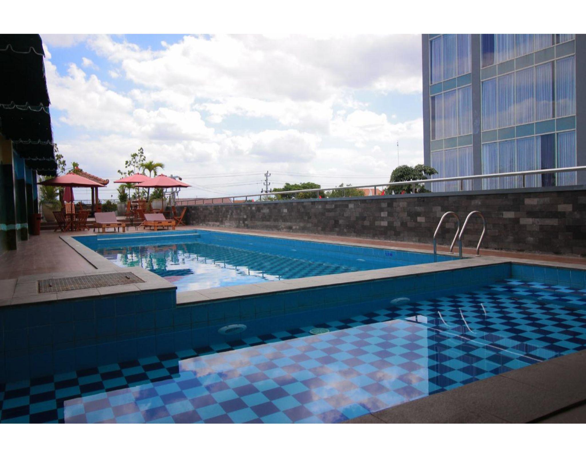 Forriz Hotel Yogyakarta Esterno foto
