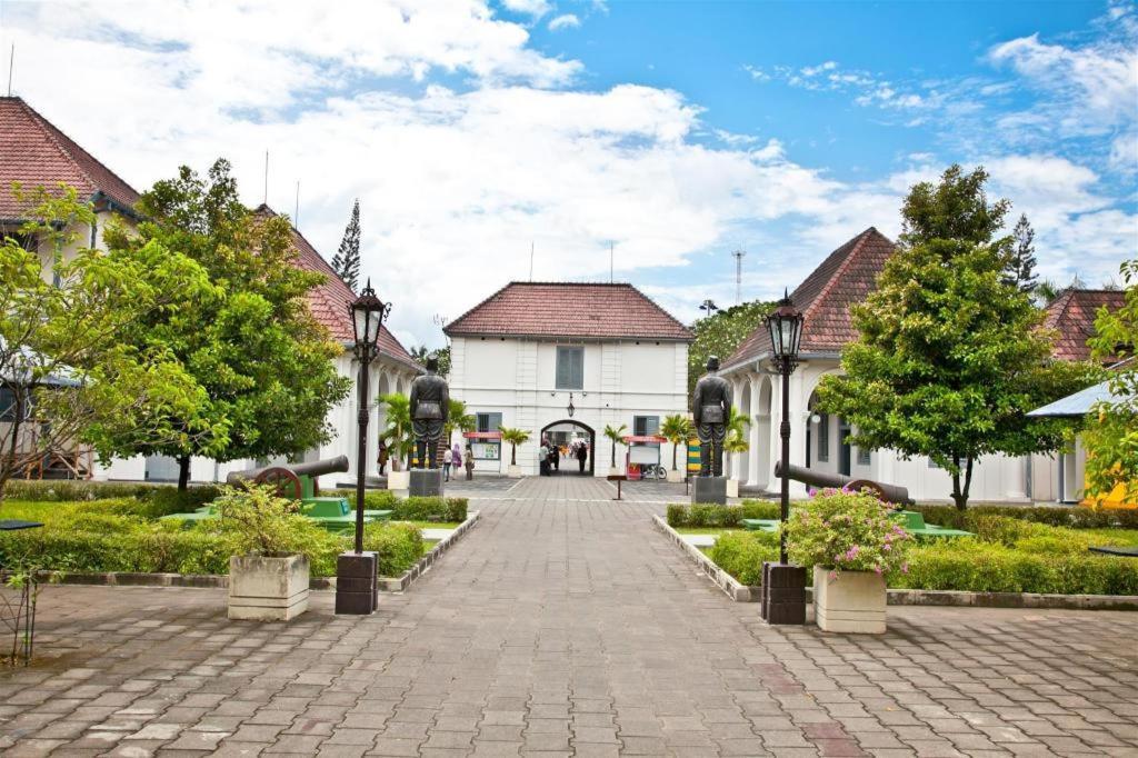 Forriz Hotel Yogyakarta Esterno foto