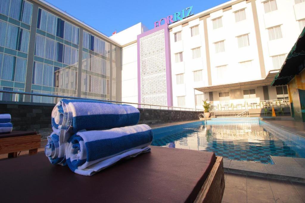 Forriz Hotel Yogyakarta Esterno foto